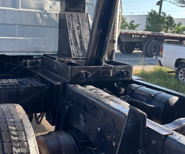 1990 MACK RD DUMP TRI-AXLE 006