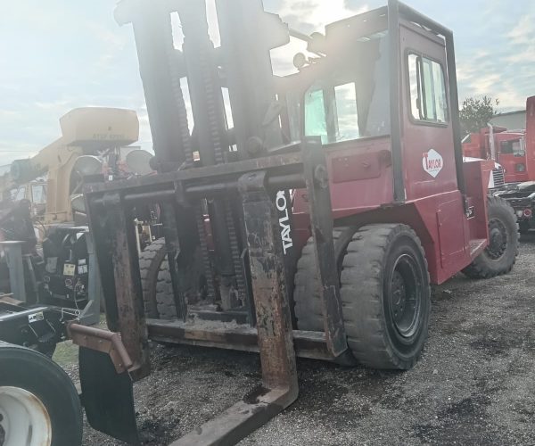 1990 TAYLOR FORKLIFT W52 CAPACITY 52,000 LBS 25 TON 006