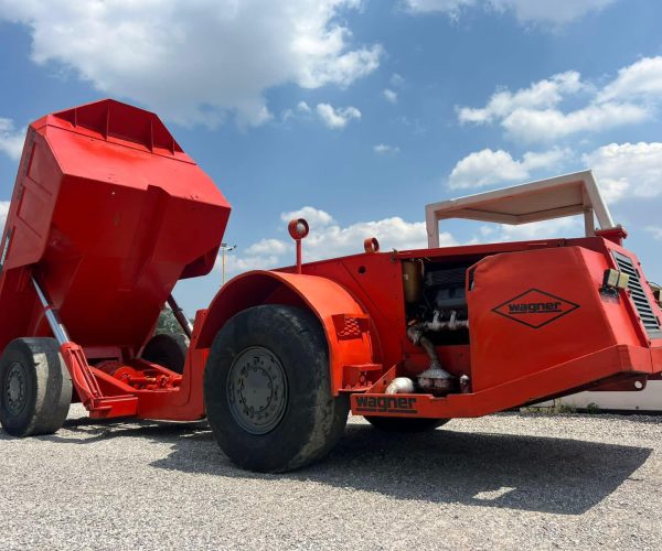 1990 WAGNER MT425 30 TON LOW PROFILE UNDERGROUND ARTICULATED MINING TRUCK 30 TON PAYLOAD 003