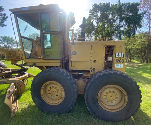 1994-CATERPILLAR-120G-MOTORGRADER-ENCLOSED-CAB-BLADE-009