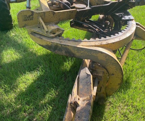 1994-CATERPILLAR-120G-MOTORGRADER-ENCLOSED-CAB-BLADE-013