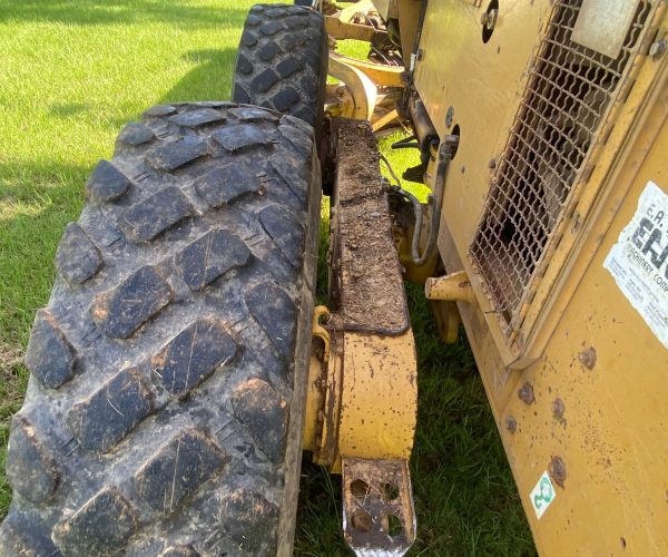 1994-CATERPILLAR-120G-MOTORGRADER-ENCLOSED-CAB-BLADE-018