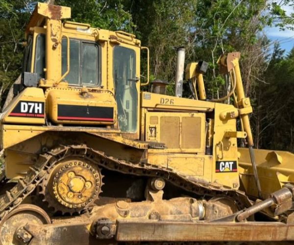 1995 CATERPILLAR D7H DOZER ENCLOSED CAB 002