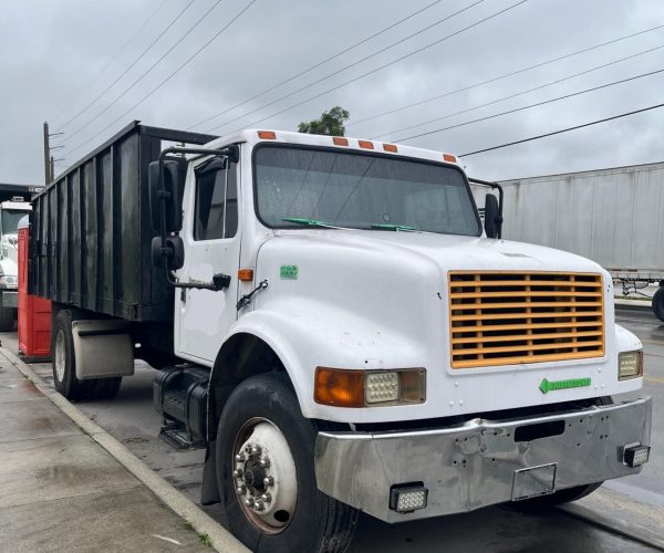 1995 INTERNATIONAL 3800 T444E bSINGLE AXLE DUMP TRUCK 004
