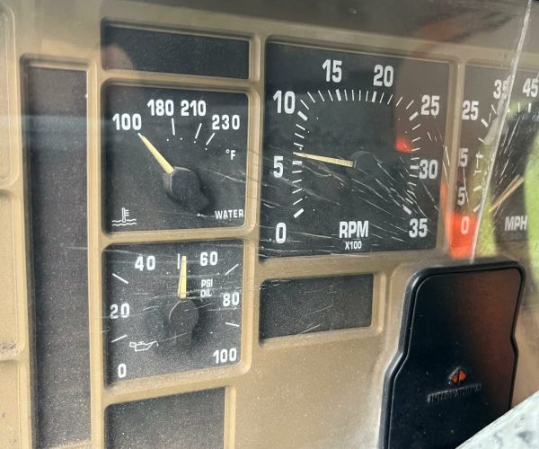 1995 INTERNATIONAL 3800 T444E bSINGLE AXLE DUMP TRUCK 013