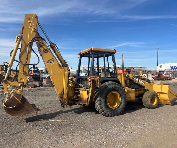 1996 JOHN DEERE 710D BACKHOE OPEN 4X2 OPEN CAB 001