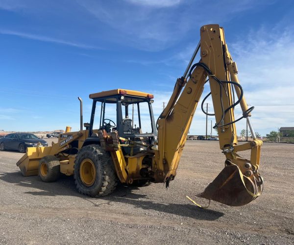 1996 JOHN DEERE 710D BACKHOE OPEN 4X2 OPEN CAB 002