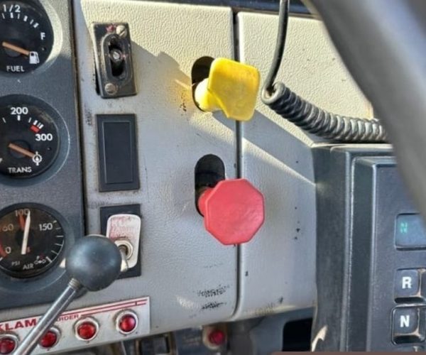 1997-FREIGHTLINER-FL80-CRANE-TELESCOPIC-BOOM-013