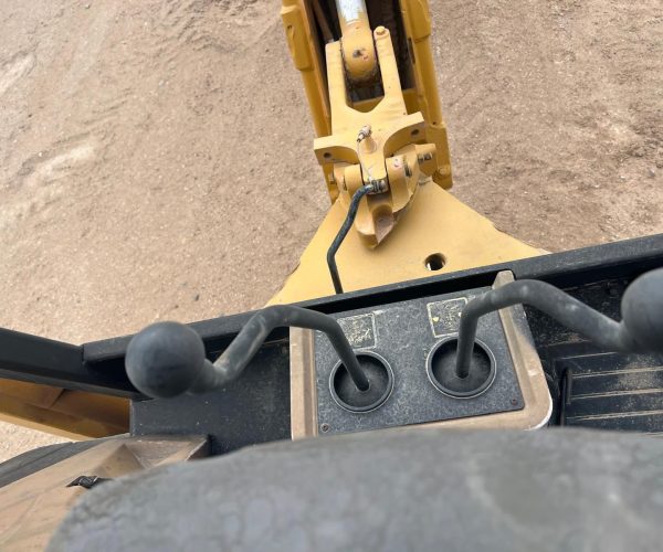1997 JOHN DEERE 710D BACKHOE OPEN 4X2 OPEN CAB 006