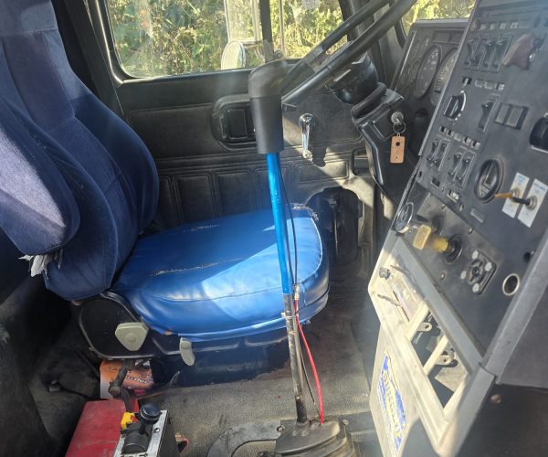 1997 MACK CH 613 DAY CAB TANDEM WITH WET LINE KIT RECENTLY REBUILT ENGINE MACK E7 CH 613 ENGINE RECENTLY REBUILT 008