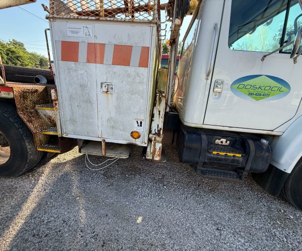 1998 INTERNATIONAL DIGGER COMMANDER 4000 010