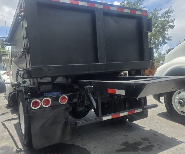 1998-INTERNATIONAL-ROLL-OFF-TRUCK-WITH-12-FT-BIN-019