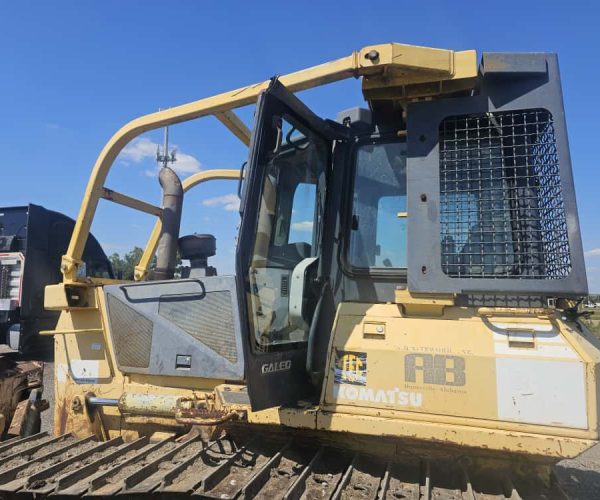 1998 KOMATSU D4P DOZER DOZER ENCLOSED CAB AC WORKING 004