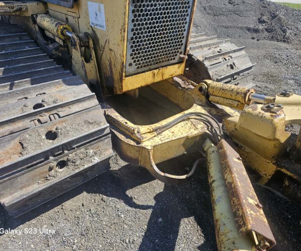 1998 KOMATSU D4P DOZER DOZER ENCLOSED CAB AC WORKING 005