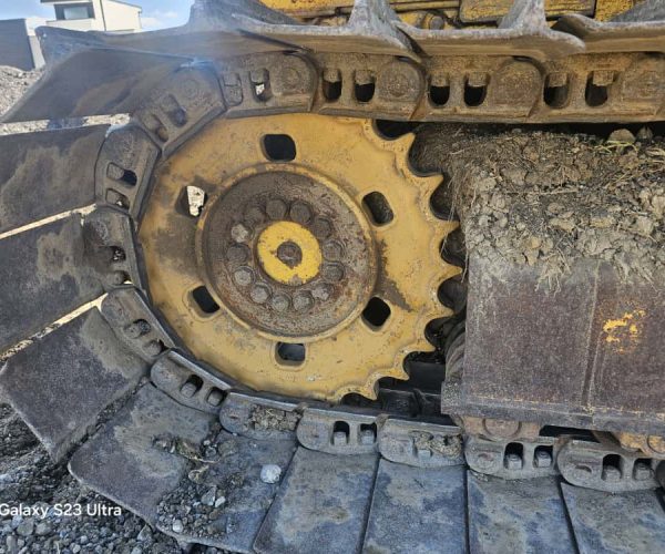 1998 KOMATSU D4P DOZER DOZER ENCLOSED CAB AC WORKING 013