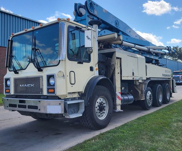 1998 PUTZMEISTER 32M ON 1998 MACK MR600 MACK E-7 TECH 4 SECTIONS 002