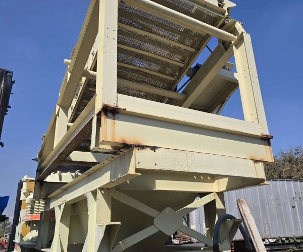 1998 SYMONS CONE CRUSHER WITH SCREEN 008