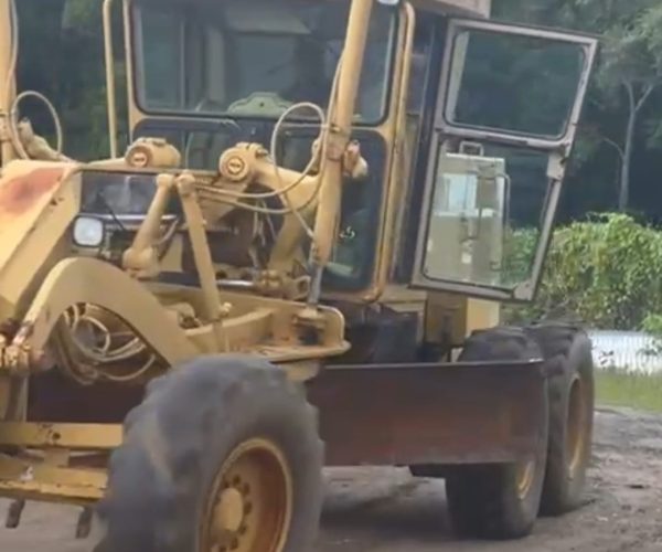 1999 CATERPILLAR 12H MOTOR GRADER MID SCARIFIER 002