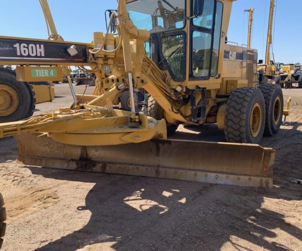 1999 CATERPILLAR 160H MOTOR CAB & AC GRADER W REAR RIPPER 007