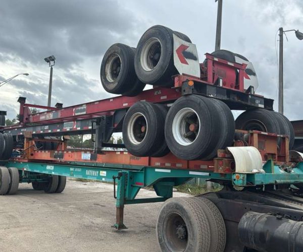 1999 CHASSIS CONTAINERS 40FT 11R22.5 TIRES 001