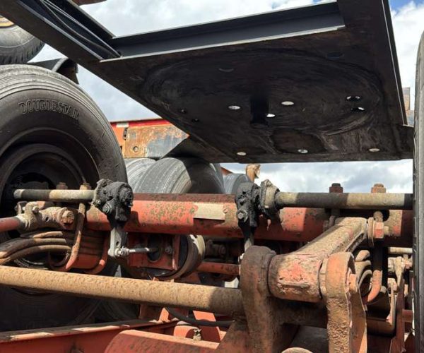 1999-CHASSIS-CONTAINERS-40FT-11R22.5-TIRES-008