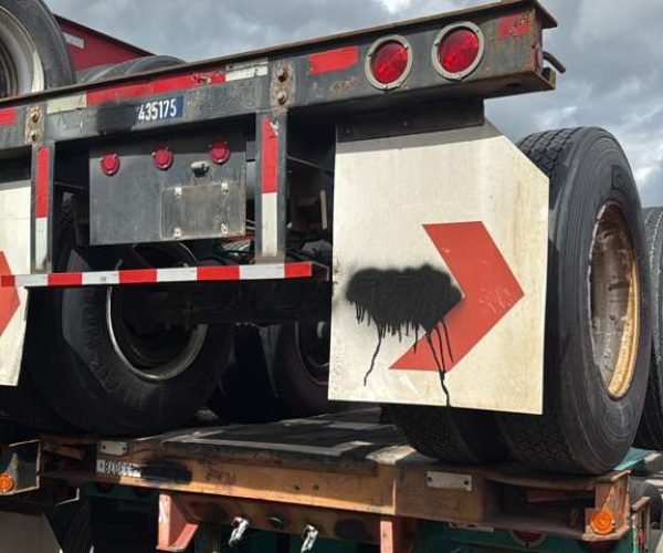 1999-CHASSIS-CONTAINERS-40FT-11R22.5-TIRES-010