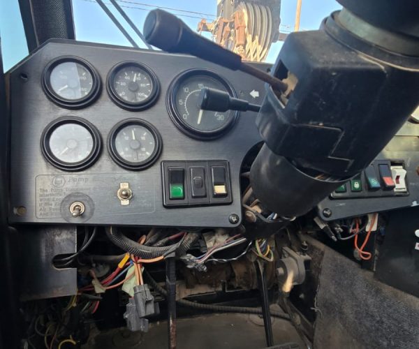 1999 LINK-BELT HTC8675, 75 TONS HYDRAULIC TRUCK CRANE 010