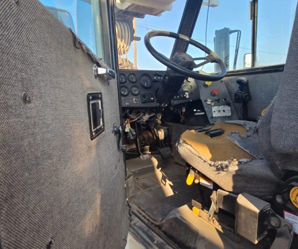 1999 LINK-BELT HTC8675, 75 TONS HYDRAULIC TRUCK CRANE 011