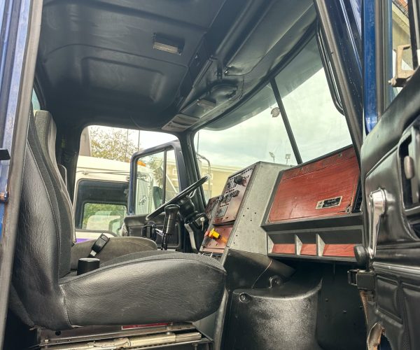 1999-MACK-CL-DAYCAB-TRI-AXLE-WITH-WET-LINE-KIT-DOUBLE-FRAME-015