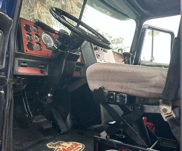 1999-MACK-CL-DAYCAB-TRI-AXLE-WITH-WET-LINE-KIT-DOUBLE-FRAME-016