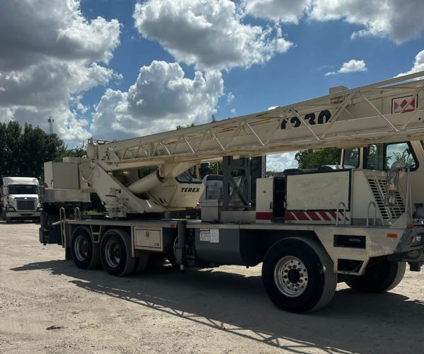 1999 TEREX LORAIN T230 HYDRAULIC ROUGH TERRAIN TRUCK CRANE 004