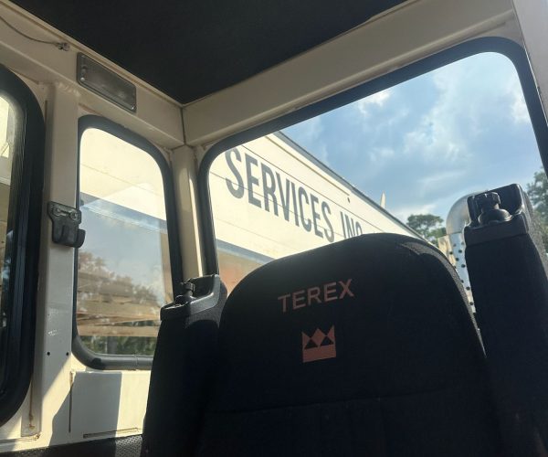 1999-TEREX-LORAIN-T230-HYDRAULIC-ROUGH-TERRAIN-TRUCK-CRANE-015
