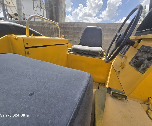 2 PNEUMATIC TIRE ROLLERS 2004 HYPAC C530AH & 2005 BOMAG 010