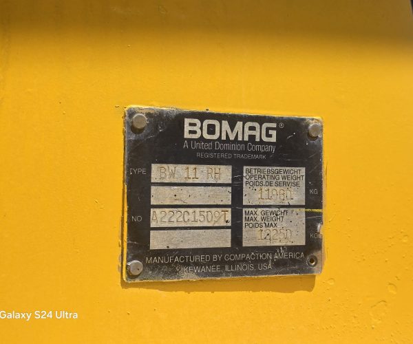 2 PNEUMATIC TIRE ROLLERS 2004 HYPAC C530AH & 2005 BOMAG 020
