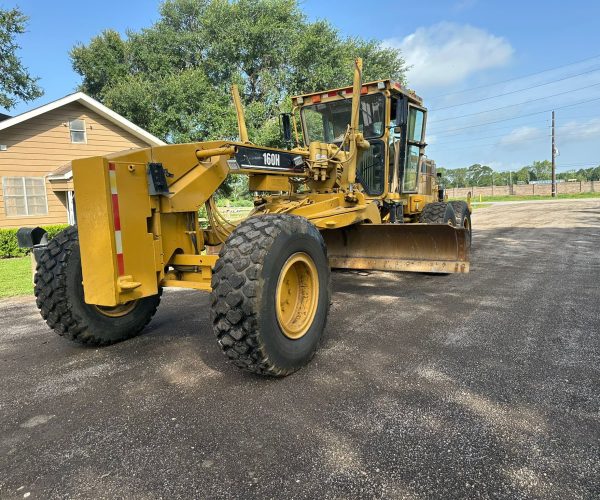 2000 CATERPILLAR 160H MOTORGRADER ENCLOSED CAB, AC REAR RIPPER & PUSH BLOCK 004