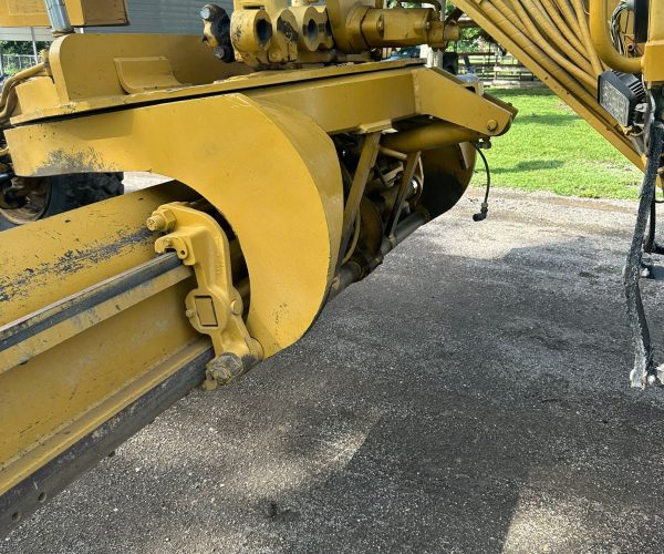 2000 CATERPILLAR 160H MOTORGRADER ENCLOSED CAB, AC REAR RIPPER & PUSH BLOCK 010