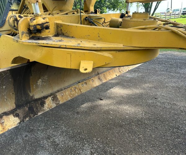 2000 CATERPILLAR 160H MOTORGRADER ENCLOSED CAB, AC REAR RIPPER & PUSH BLOCK 012