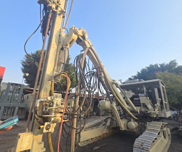 2000 INGERSOLL RAND HYDROTRACK ECM 370 001