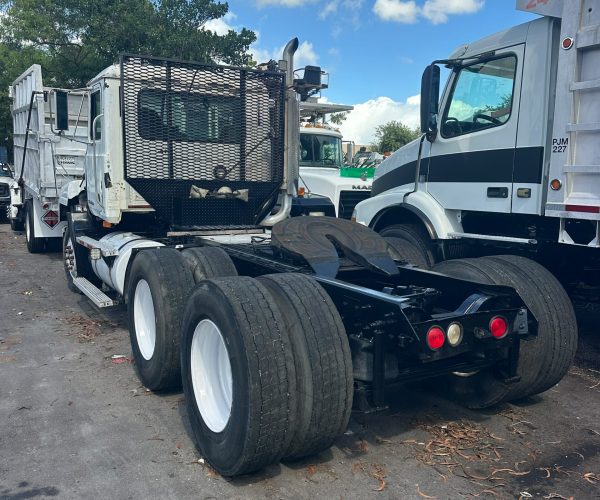2000 MACK CH TANDEM AXLE DAY CAB TRUCK 003