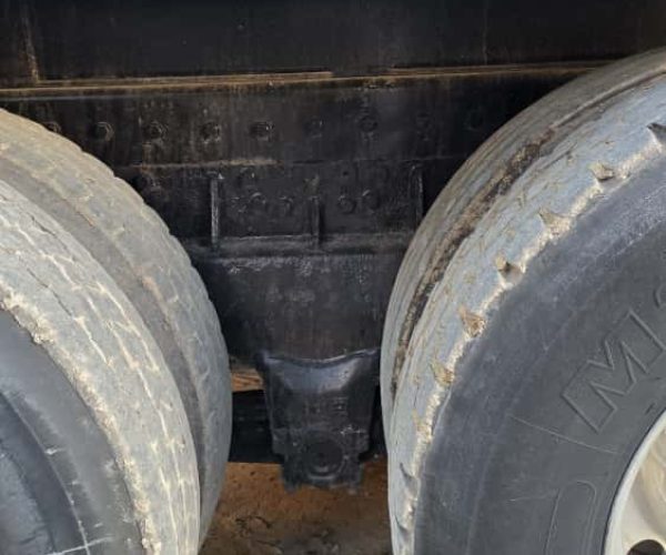 2000 PETERBILT 357 DUMP TRUCK SPREADER THIRD 013