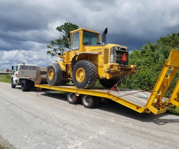 2000 TRAILER TANDEM WITH RAMPS 40.000 LB CAPACITY 001