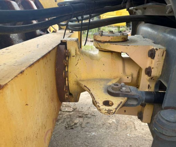 2001 BOMAG BW211 PD-3 SHEEP FOOT ROLLER COMPACTOR 008