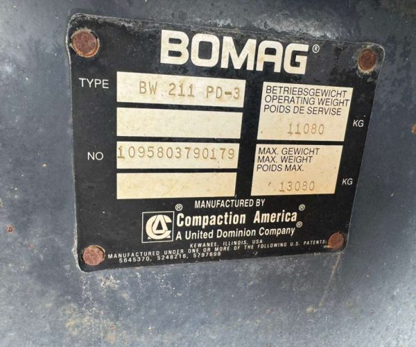 2001 BOMAG BW211 PD-3 SHEEP FOOT ROLLER COMPACTOR 011