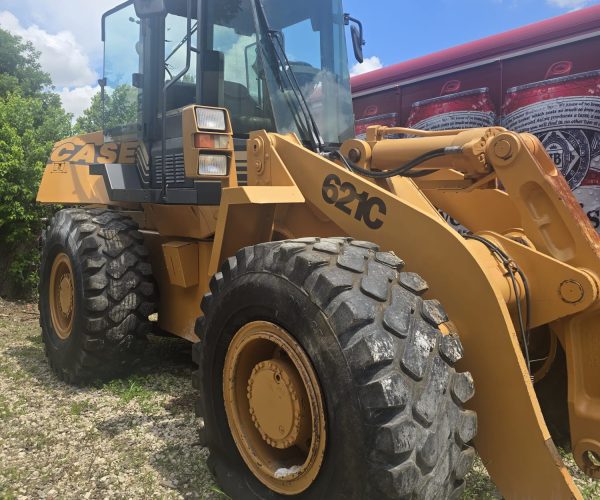 2001 CASE 621B XT & 2002 CASE WHEELS LOADERS CAB 002