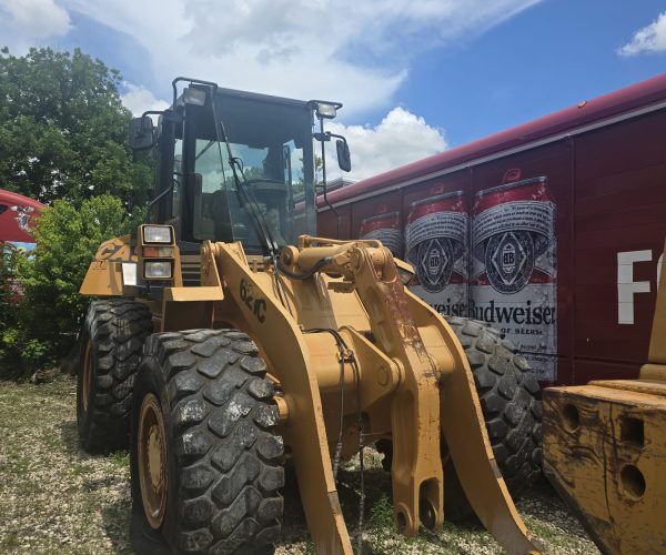 2001 CASE 621B XT & 2002 CASE WHEELS LOADERS CAB 007