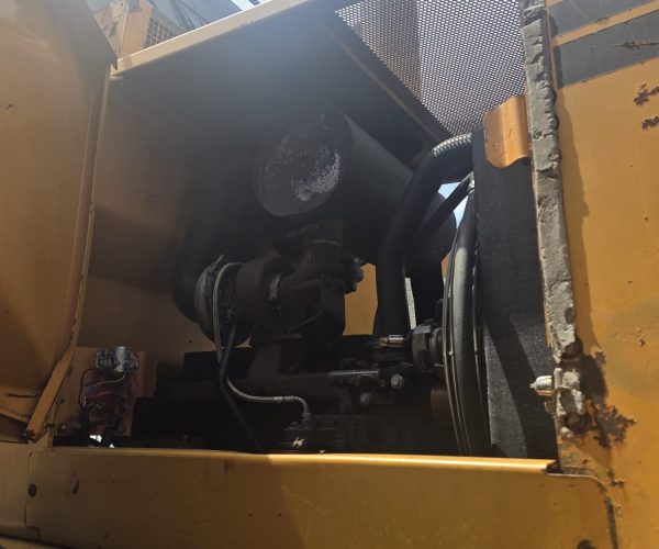 2001 CASE 621B XT & 2002 CASE WHEELS LOADERS CAB 012