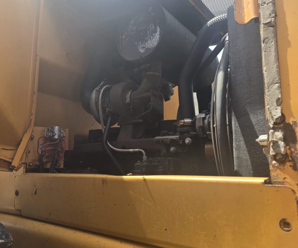 2001 CASE 621B XT & 2002 CASE WHEELS LOADERS CAB 014