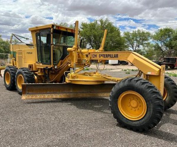 2001-CATERPILLAR-12H-MOTOR-GRADER-WITH-RIPPER-ENCLOSED-CAB-003