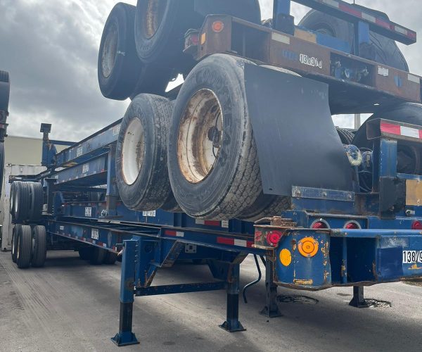 2001 CHASSIS CONTAINERS 40FT WITH 11R22.5 MILIMETRIC WHEELS 003