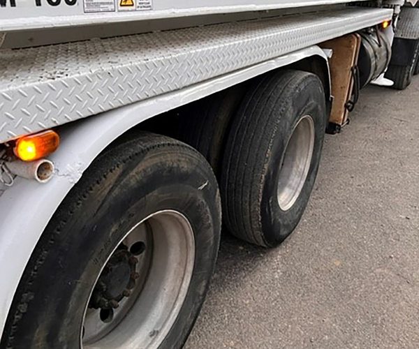 2001 CONCORDJUNJIN CONCRETE PUMP 42M MOUNTED 012